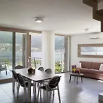 فندق Bellagio Village مانديلو ديل لاريو