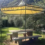 Bellagio Village فندق