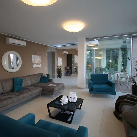 Bellagio Village فندق مانديلو ديل لاريو