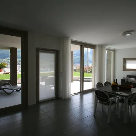 Bellagio Village فندق مانديلو ديل لاريو