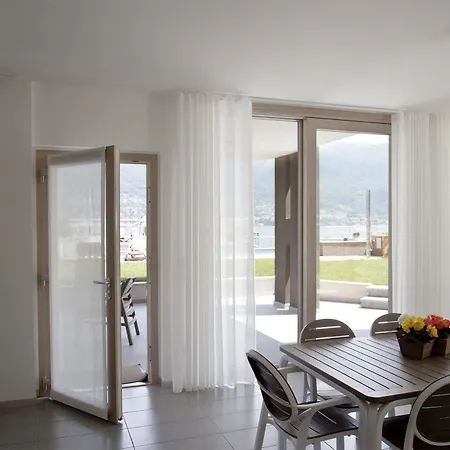 Bellagio Village מלון