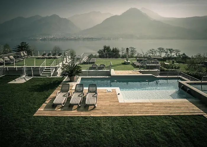 Bellagio Village فندق مانديلو ديل لاريو