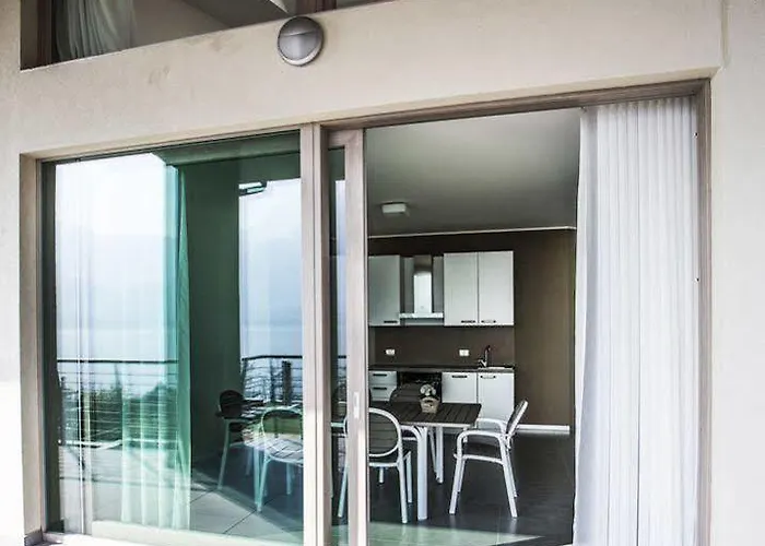 Bellagio Village * مانديلو ديل لاريو