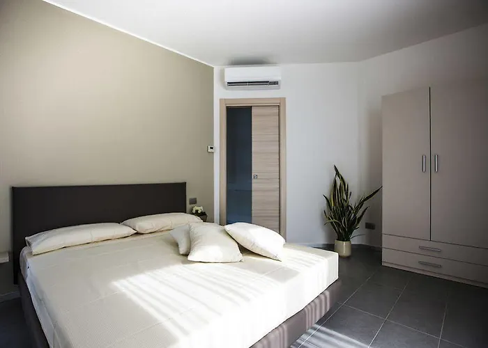 Bellagio Village * مانديلو ديل لاريو