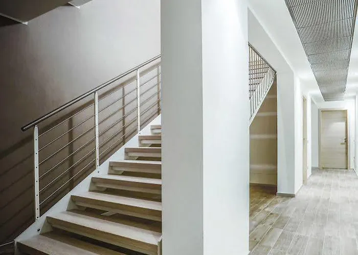 فندق Bellagio Village مانديلو ديل لاريو