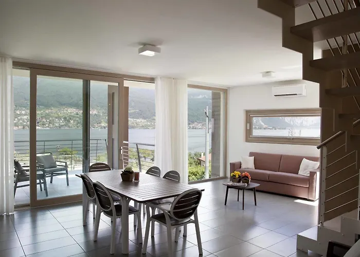 فندق Bellagio Village مانديلو ديل لاريو