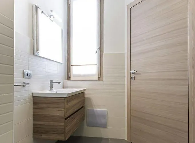 Bellagio Village فندق مانديلو ديل لاريو