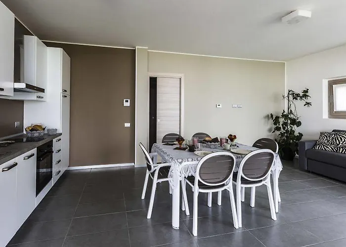 فندق Bellagio Village *