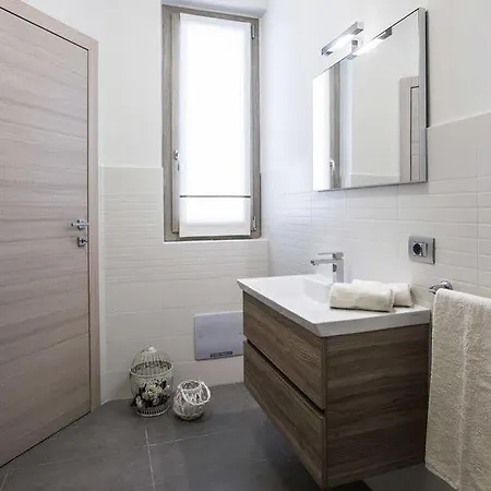 Bellagio Village Отель Манделло-дель-Ларио