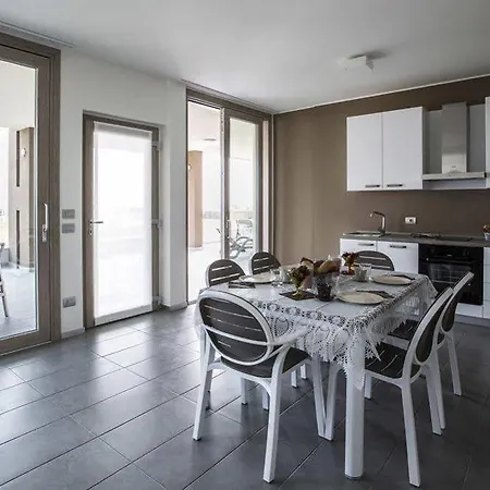 Bellagio Village * Mandello del Lario